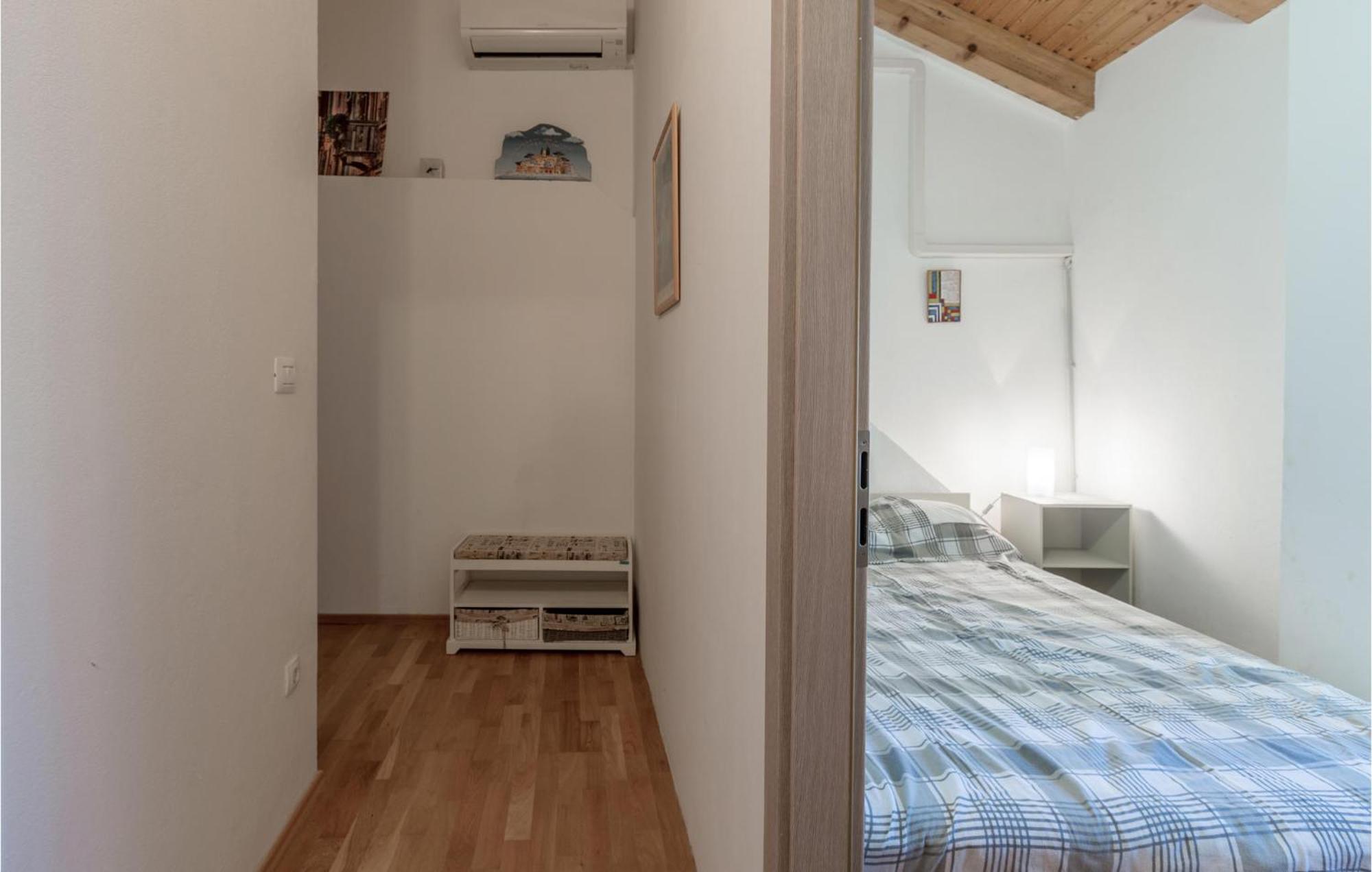 2 Bedroom Stunning Home In Bale Ngoại thất bức ảnh