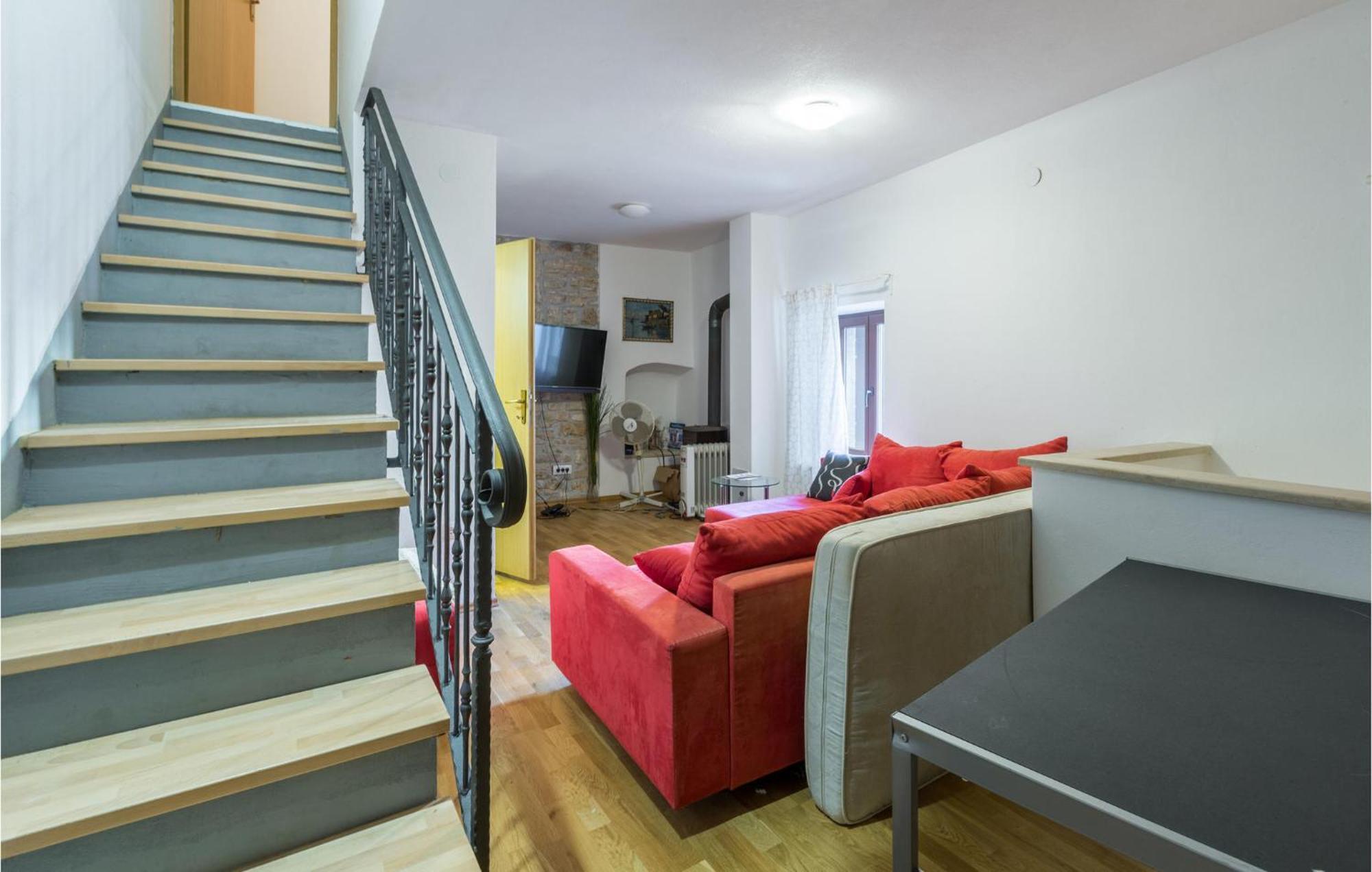 2 Bedroom Stunning Home In Bale Ngoại thất bức ảnh